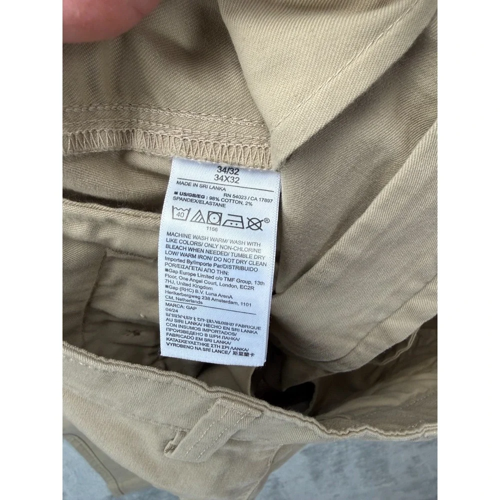NWT Gap Men's Khakis Pants‎ 34x32 Beige Pleated Twill Tapered Leg Cotton